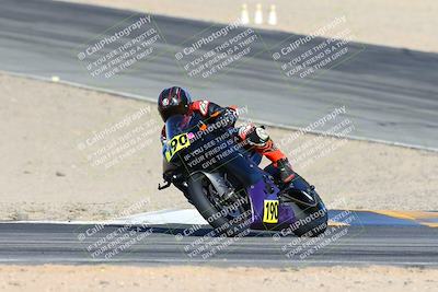 media/Jan-12-2025-CVMA (Sun) [[be1d2b16e3]]/Race 3-Amateur Supersport Middleweight/